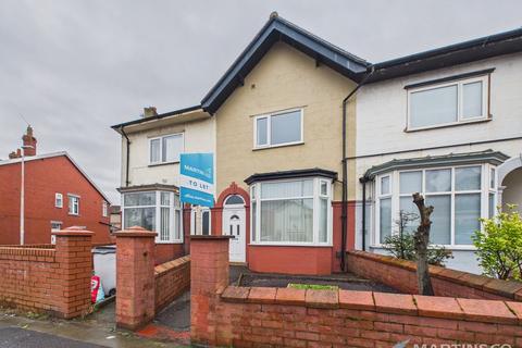 3 bedroom terraced house to rent, Talbot Road, Blackpool FY3
