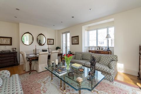 5 bedroom detached house to rent, Home Park Road, London, SW19