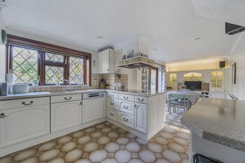 5 bedroom detached house for sale, West Chiltington - 4/5 bedroom detached home
