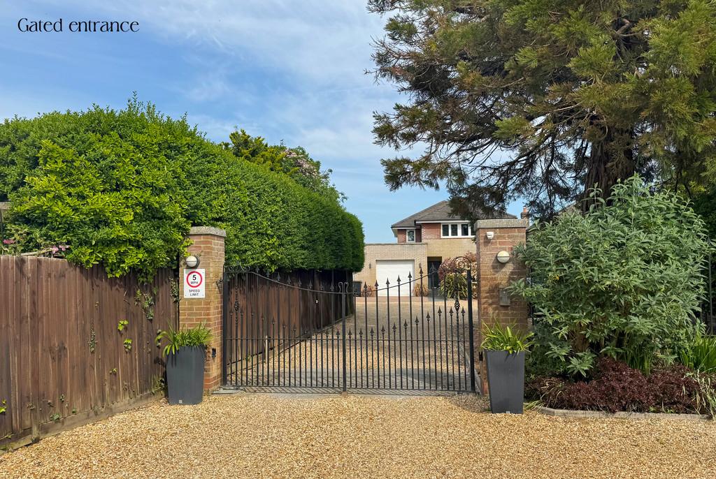 5a WG gates 2