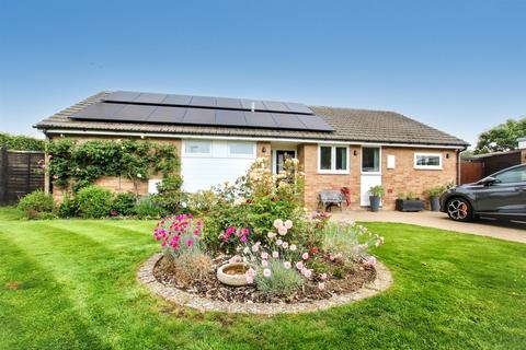 9 Bushey Shaw, Ashtead, KT21 2HP