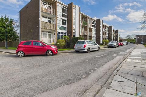 2 bedroom apartment to rent, Hornby Avenue, Bromborough CH62