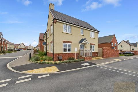 3 bedroom semi-detached house for sale, Somerdale Avenue, Brockworth, Gloucester