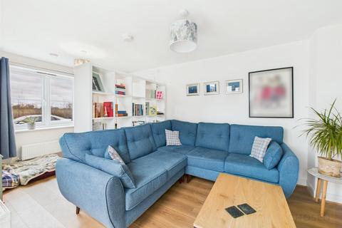 3 bedroom semi-detached house for sale, Somerdale Avenue, Brockworth, Gloucester