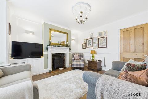 19 Bank Close, Uttoxeter, ST14 8BP
