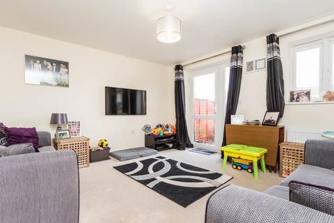 2 bedroom end of terrace house to rent, Wardens Lane, Irthlingborough NN9