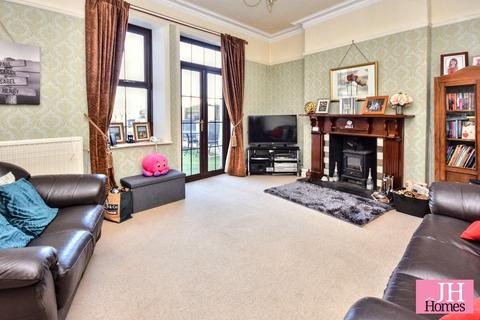 46 East Mount, Barrow-in-furness, LA13 9AD