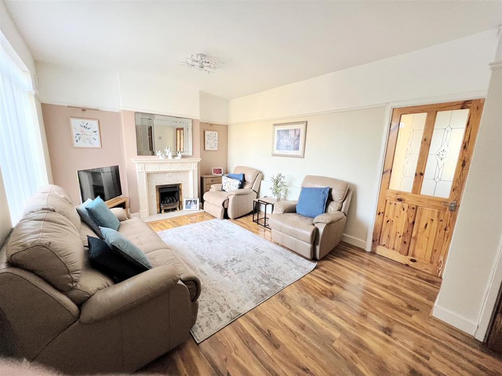 Rear Lounge