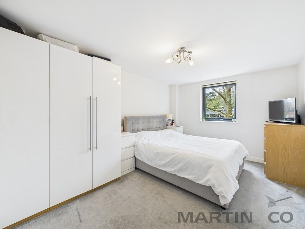 6 Bedroom