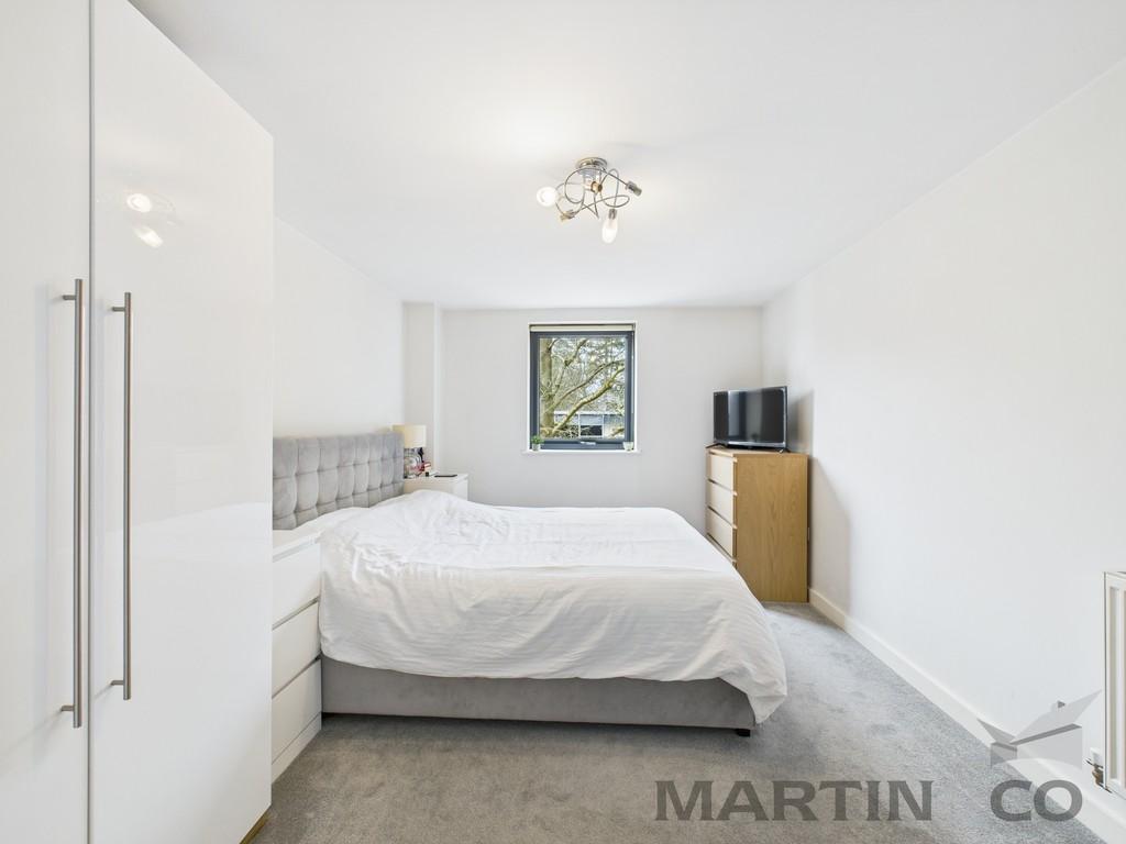 8 Bedroom