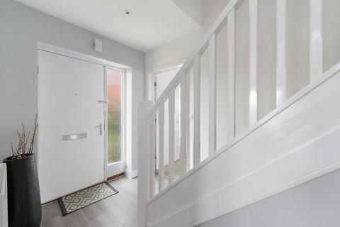 1 Baddlesmere Drive, Kings Hill, West Malling, ME19 4SG