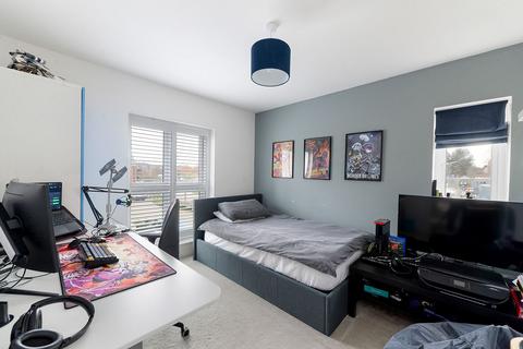 1 Baddlesmere Drive, Kings Hill, West Malling, ME19 4SG