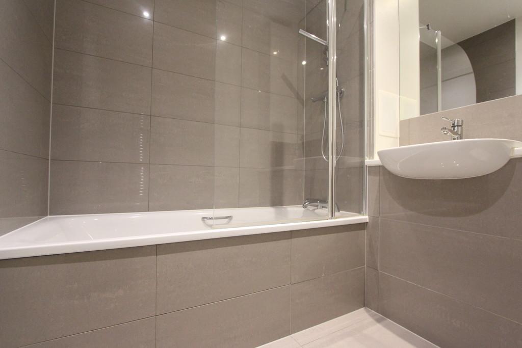 Ff bathroom 3