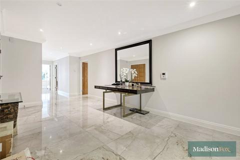 4 bedroom apartment for sale, Manor Road, Essex IG7