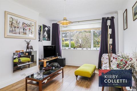 23 Briscoe Close, Hoddesdon, EN11 9DH