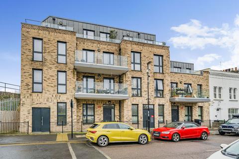 2 bedroom flat for sale, Trundleys Road, Beynam Court, SE8
