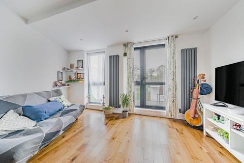 2 bedroom flat for sale, Trundleys Road, Beynam Court, SE8