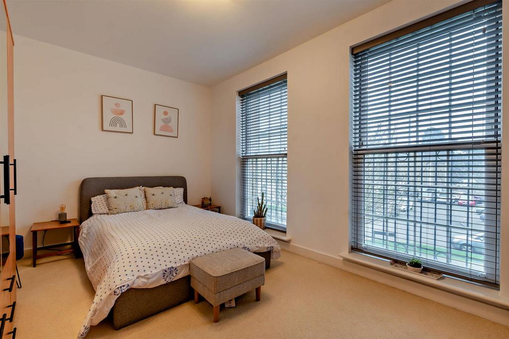 8640928-interior03-800.jpg