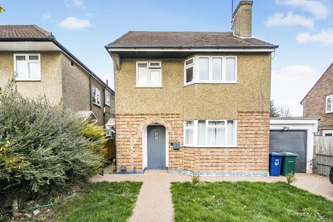 Connaught Road, Barnet, EN5