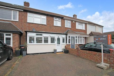 18 Newtons Close, Rainham, RM13 7AX