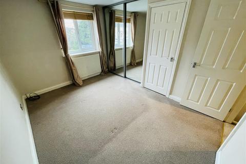 5 Watersbridge Gardens, Nuneaton, CV10 7TA