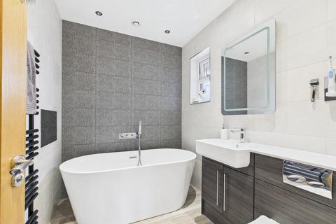 68 Brookhus Farm Road, Sutton Coldfield, B76 1QQ