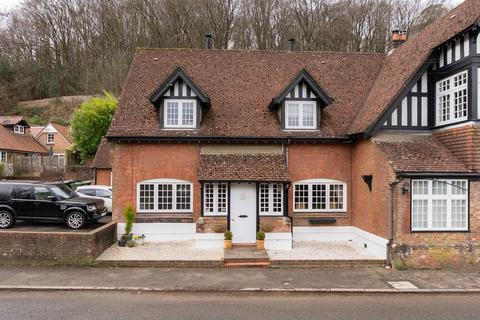 2 bedroom cottage for sale, Holmbury St. Mary, Dorking