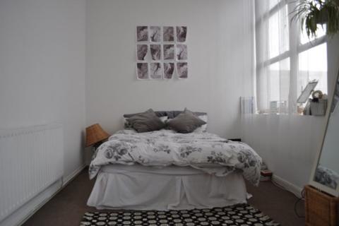 2 bedroom flat to rent, Bethnal Green Road, London, E2