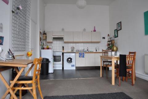 2 bedroom flat to rent, Bethnal Green Road, London, E2
