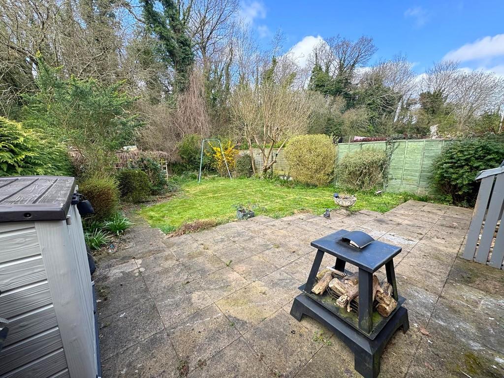 Rear garden from side path
