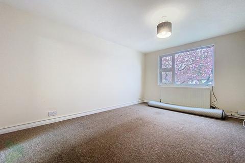 4 Ashton Road, Darwen, BB3 2DX