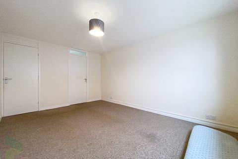 4 Ashton Road, Darwen, BB3 2DX