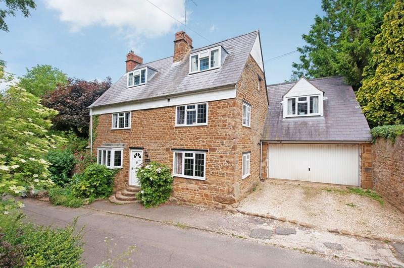 Hogg End, Chipping Warden 5 bed detached house £499,950