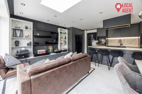 86 Woodbrook Road, London, SE2 0PA