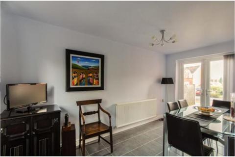 3 bedroom semi-detached house for sale, Moat House Way, Doncaster DN12
