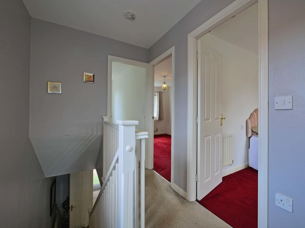 39 MOATHOUSE WAY LANDING01 copy