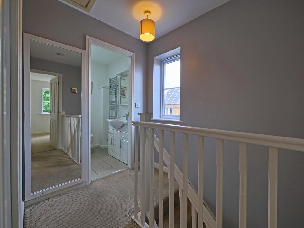 39 MOATHOUSE WAY LANDING02 copy
