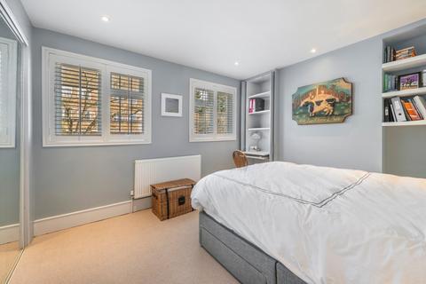 5 Yalding Road, London, SE16 3SS