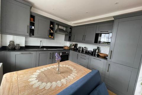 3 bedroom flat to rent, Belmont Street, London NW1