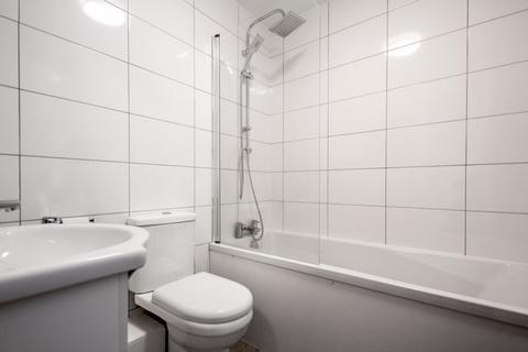 2 bedroom apartment to rent, Bourne Road, Bexley