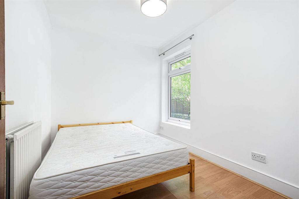 D D - 28a Scarborough Road - 12.jpg