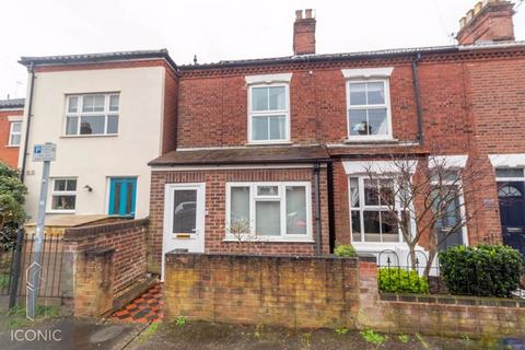 3 bedroom end of terrace house for sale, Churchill Road, Norwich