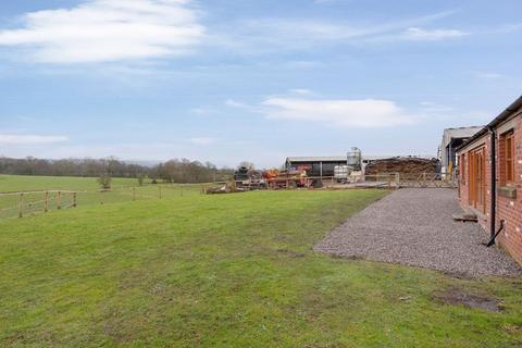 4 bedroom barn conversion to rent, Dodds Lane, Astbury, Congleton