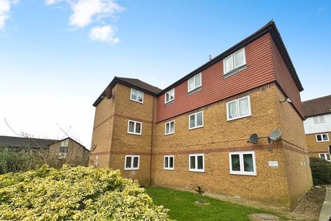 1 bedroom apartment for sale, Moray Close, Edgware