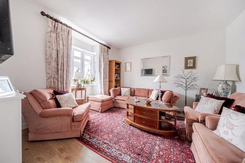18 Parkview Road, London, SE9 3QW