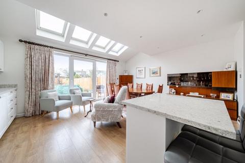 18 Parkview Road, London, SE9 3QW