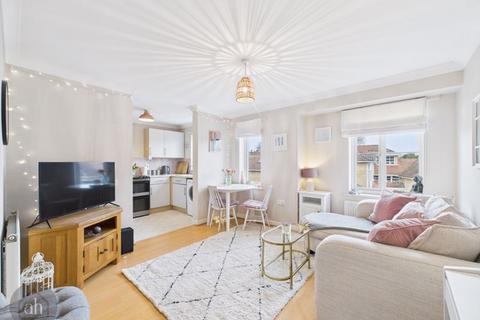 2 bedroom flat for sale, Corsbie Close, Bury St. Edmunds