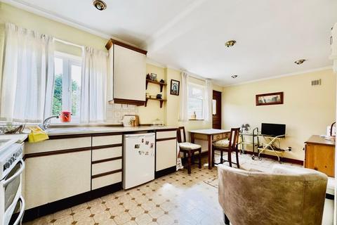 166 Walmley Road, Sutton Coldfield, B76 2PY