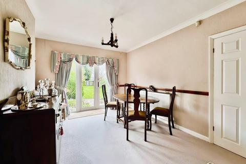 166 Walmley Road, Sutton Coldfield, B76 2PY