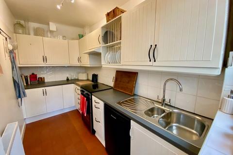 47 Homestead Road, Caterham, CR3 5RN
